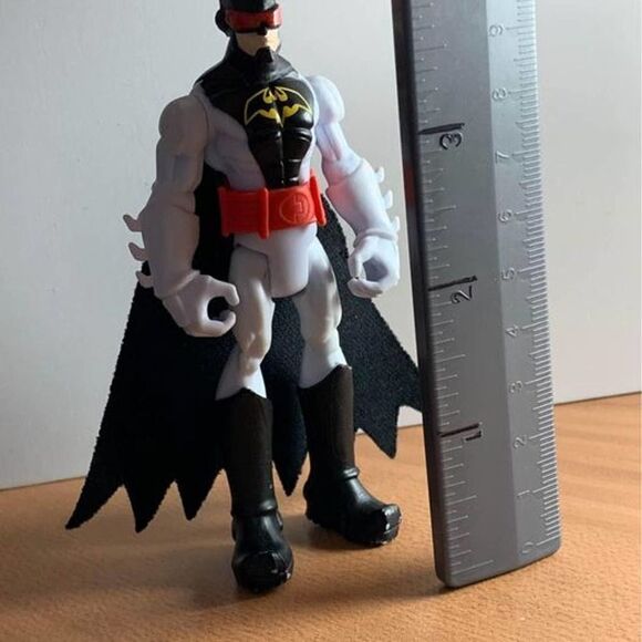 Batman Power Attack Batcopter Figure, D.C Mattel 2013 White Red 4” - Picture 3 of 4